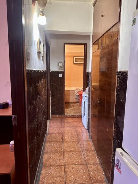 Apartament 3 camere Rahova-Teius